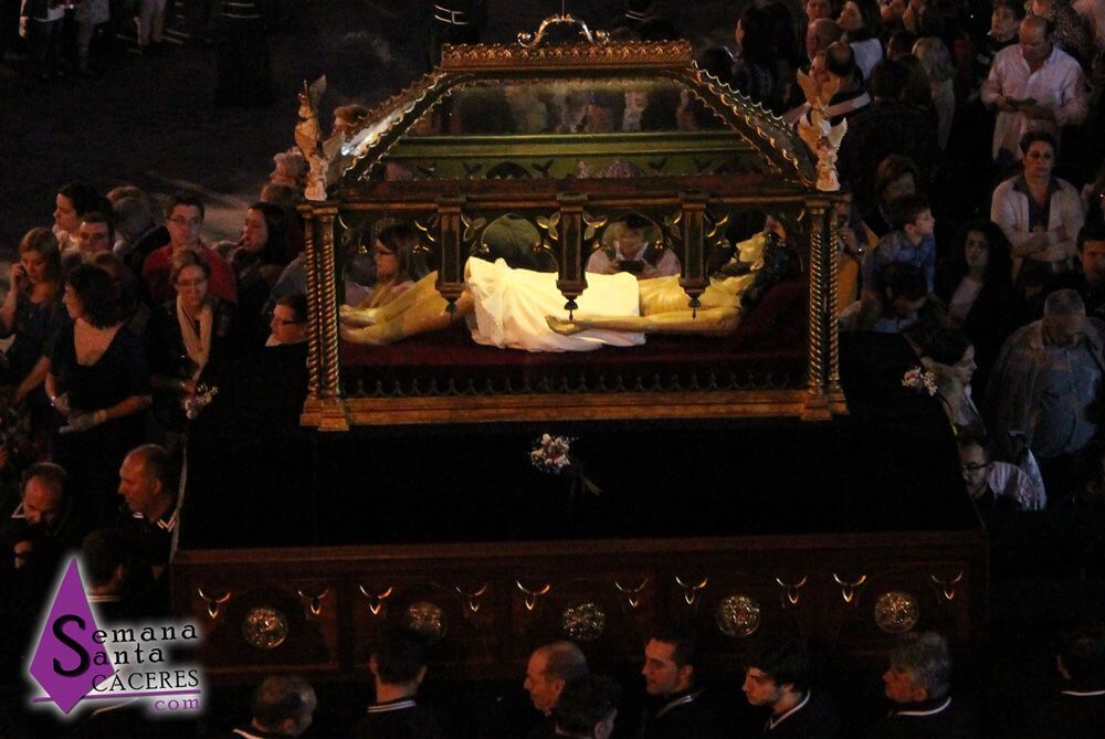 Santo Entierro Magno